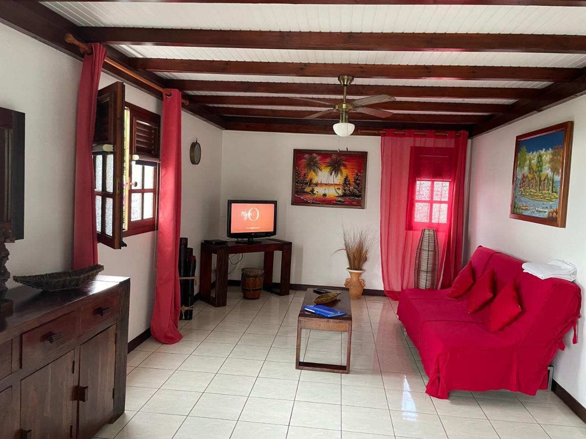 Les Villas Pameyaque 2 F2 Avec 1 Piscine Et 1 F3 Avec 1 Piscine, Superbe Vue Sur La Mer Riviere-Salee エクステリア 写真