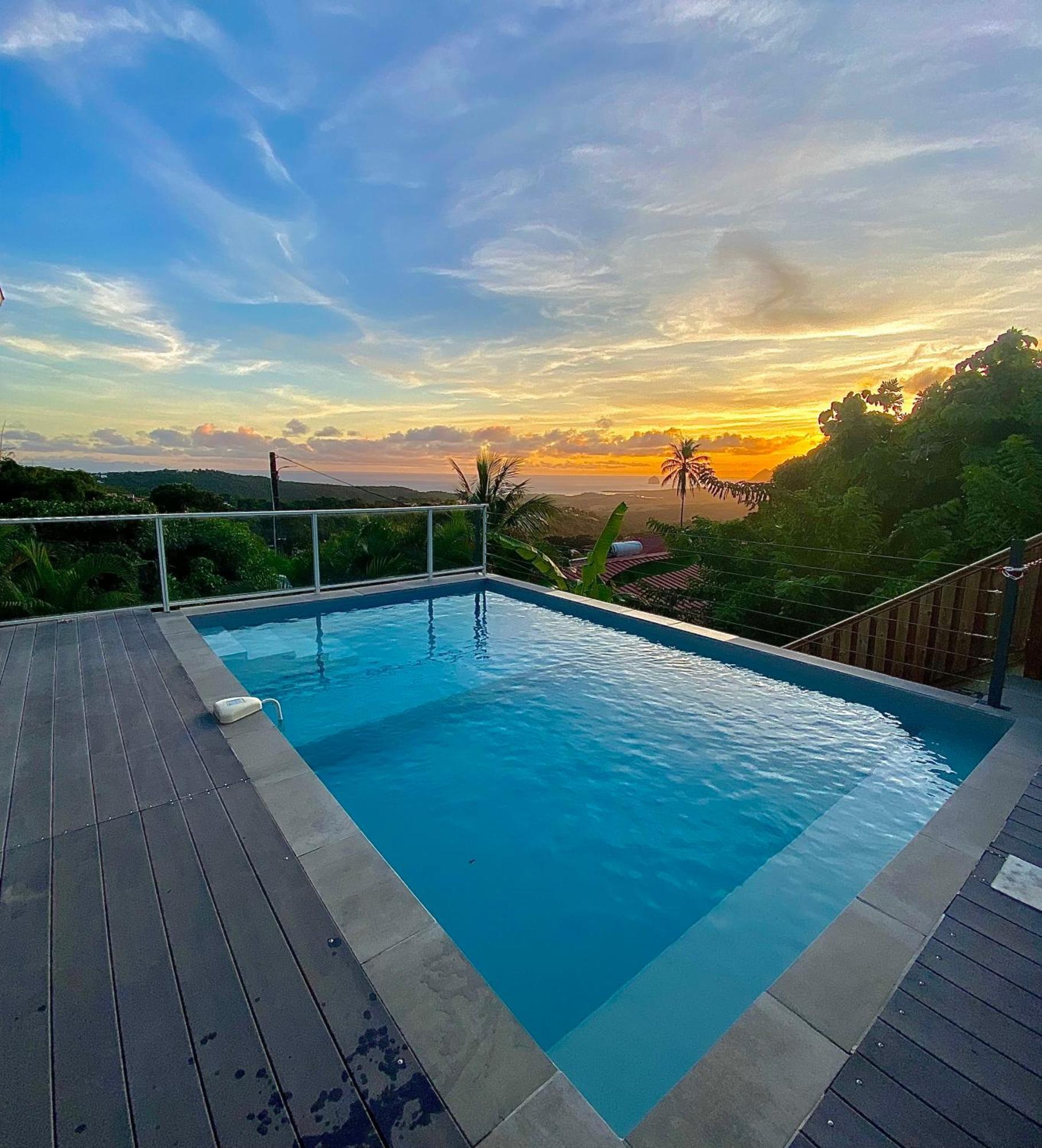 Les Villas Pameyaque 2 F2 Avec 1 Piscine Et 1 F3 Avec 1 Piscine, Superbe Vue Sur La Mer Riviere-Salee エクステリア 写真